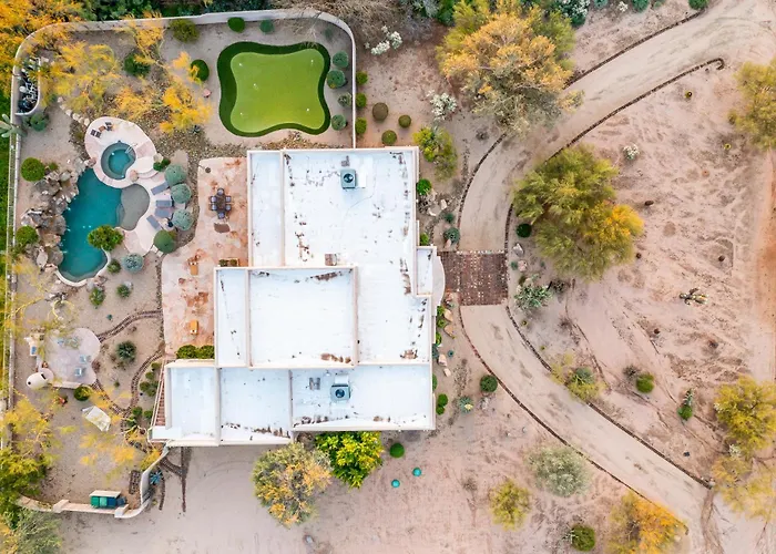Private Desert Sanctuary With Pool Putting Scottsdale