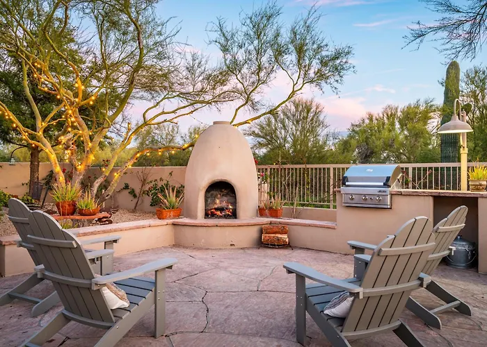 Private Desert Sanctuary With Pool Putting Holiday home Scottsdale