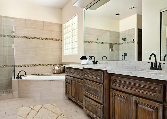 Private Desert Sanctuary With Pool Putting Scottsdale