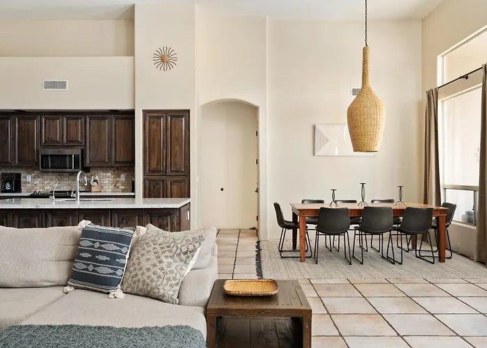 Private Desert Sanctuary With Pool Putting Scottsdale